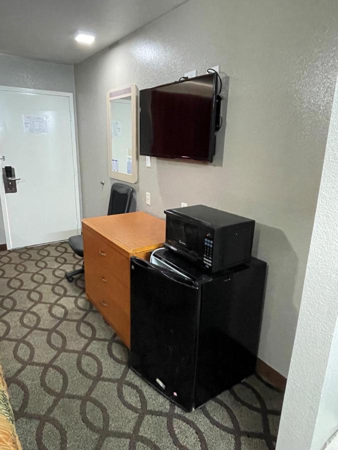 Super 7 Inn Memphis Esterno foto