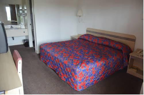 Super 7 Inn Memphis Esterno foto
